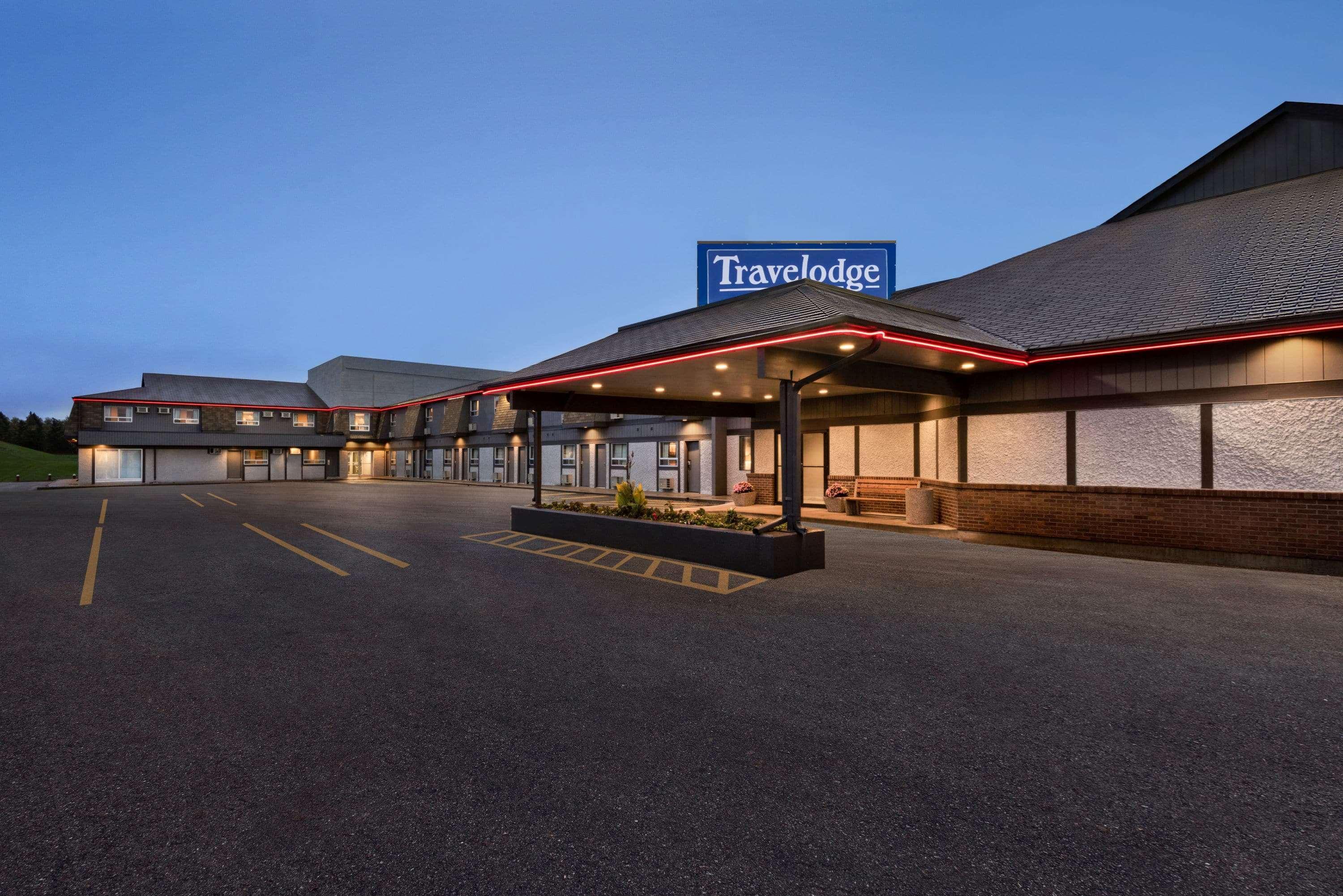 Travelodge By Wyndham Brandon Eksteriør billede