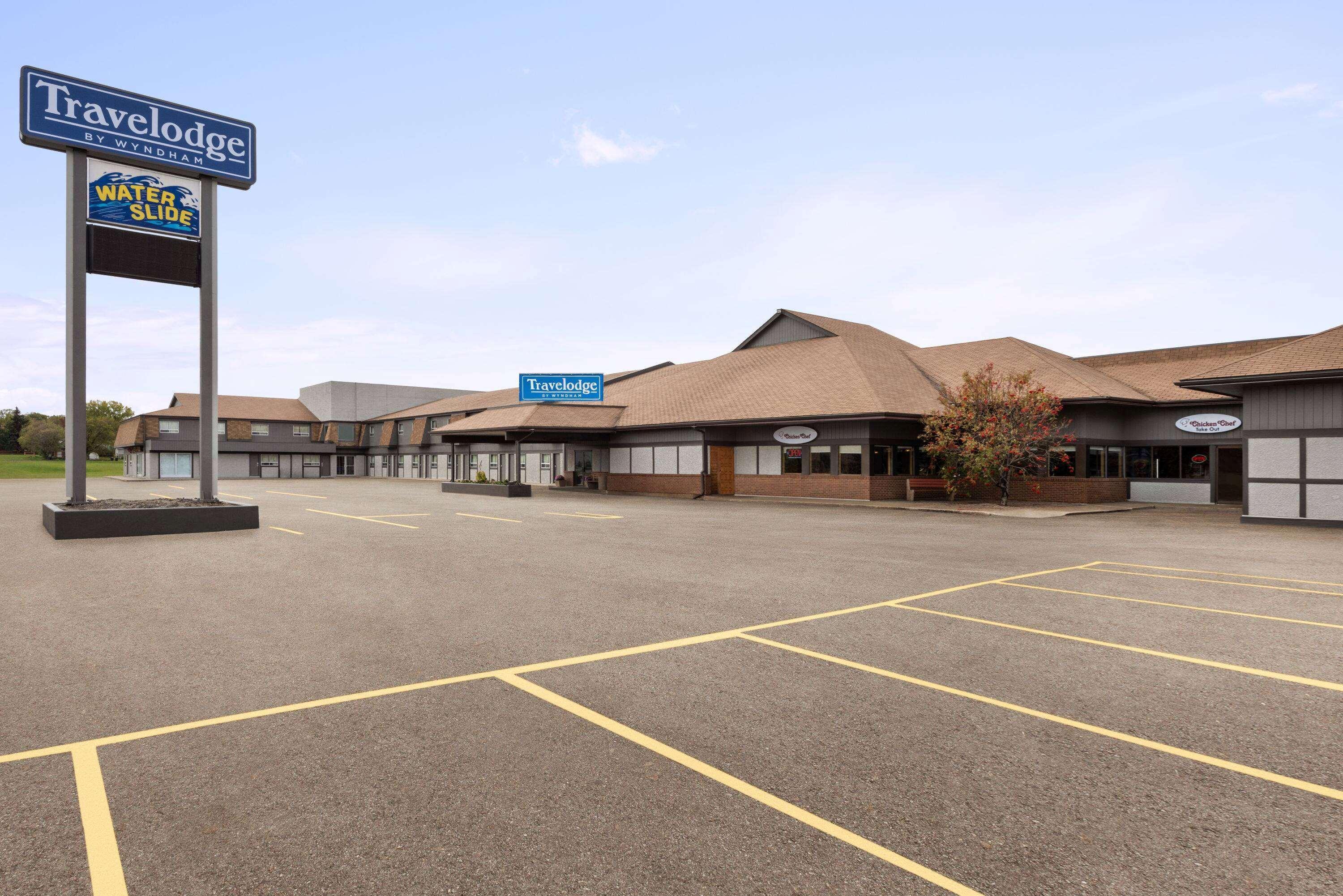 Travelodge By Wyndham Brandon Eksteriør billede