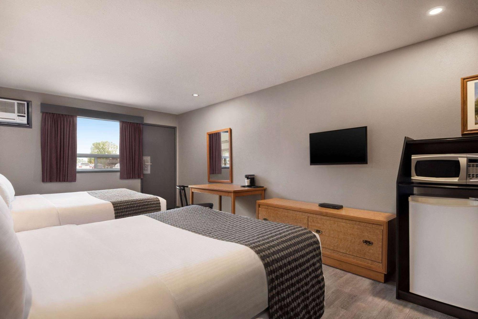 Travelodge By Wyndham Brandon Eksteriør billede