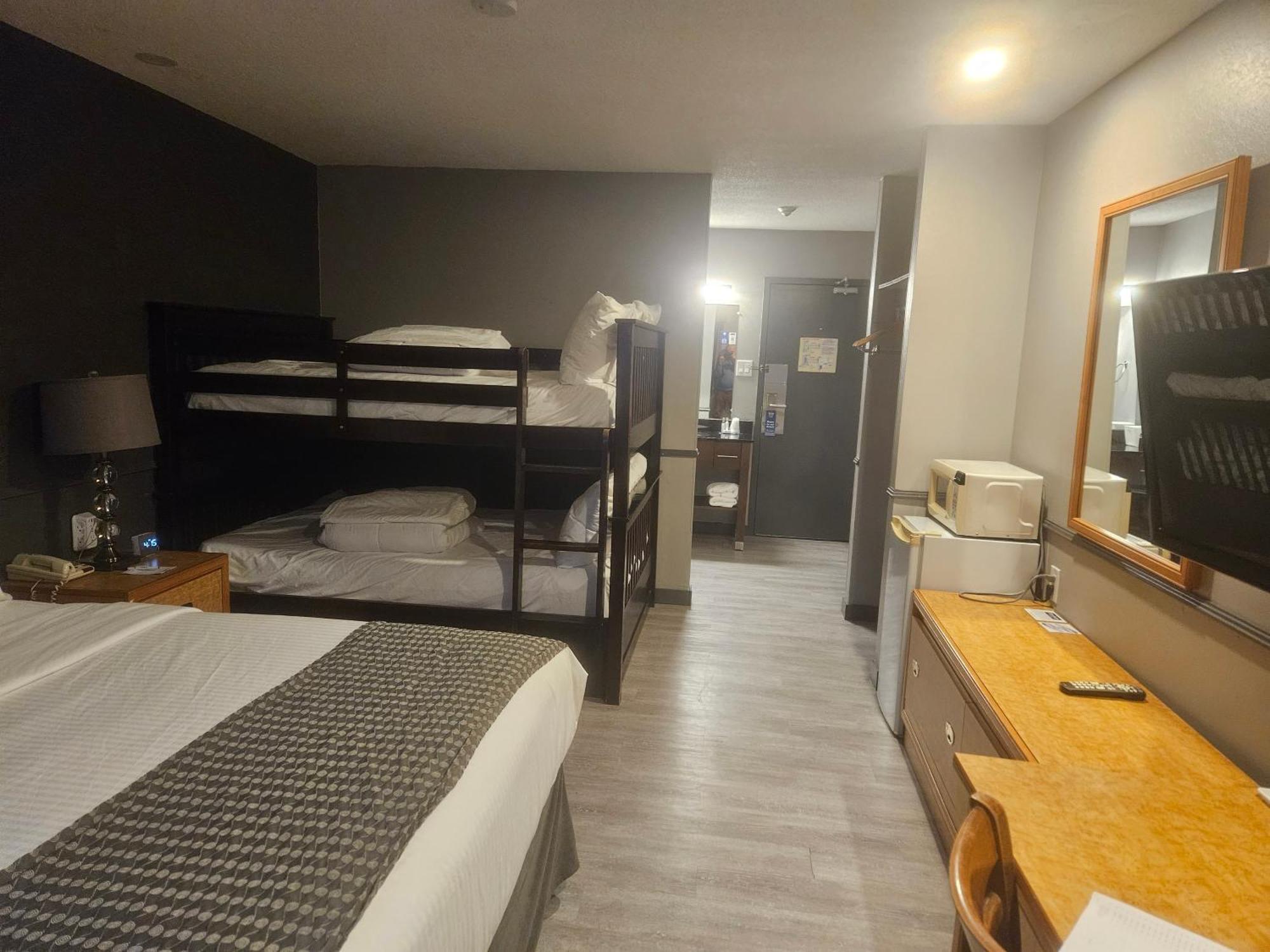 Travelodge By Wyndham Brandon Eksteriør billede