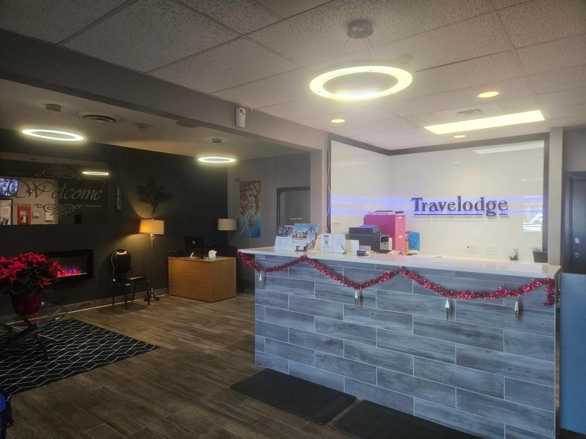 Travelodge By Wyndham Brandon Eksteriør billede