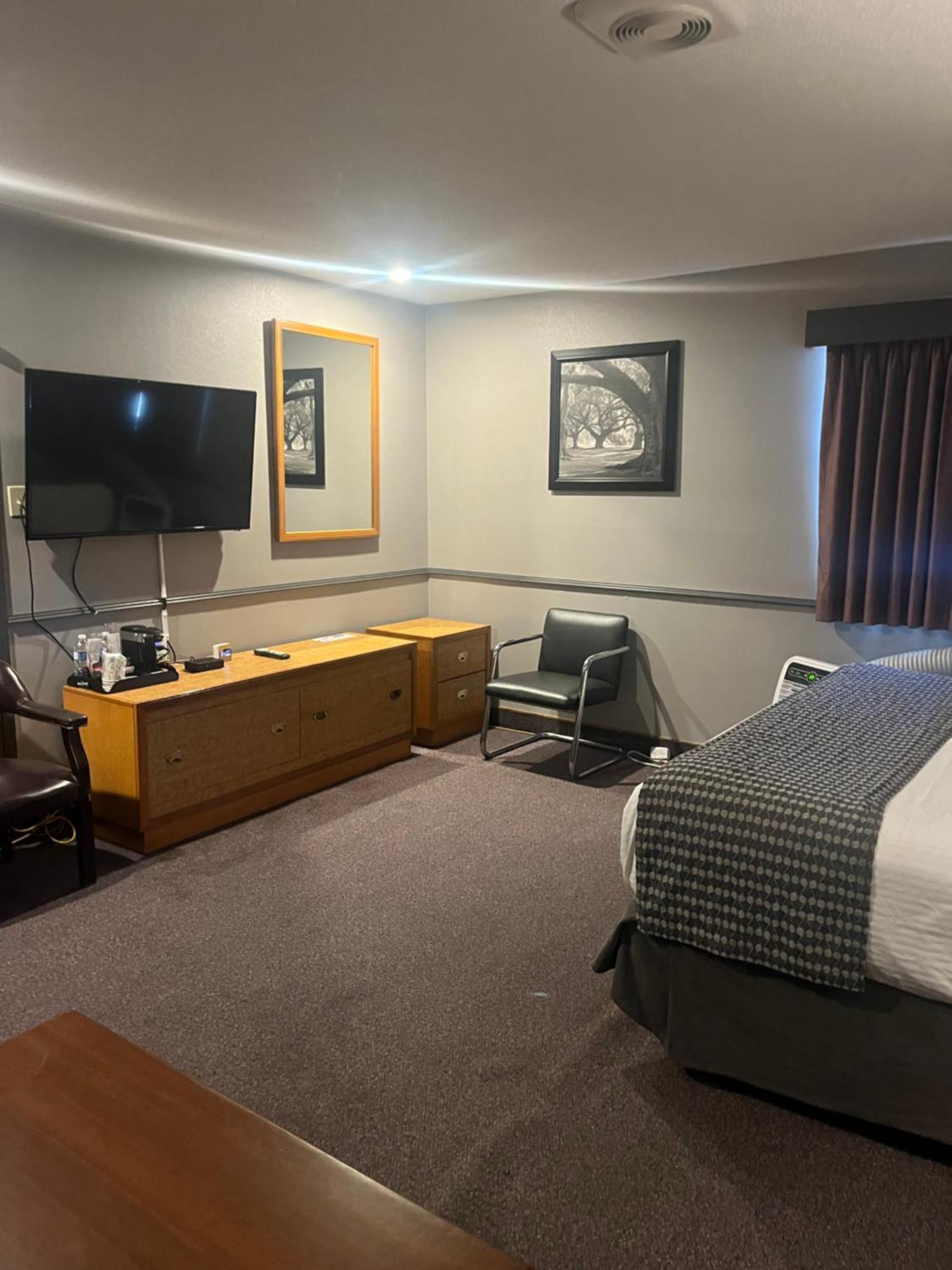 Travelodge By Wyndham Brandon Eksteriør billede