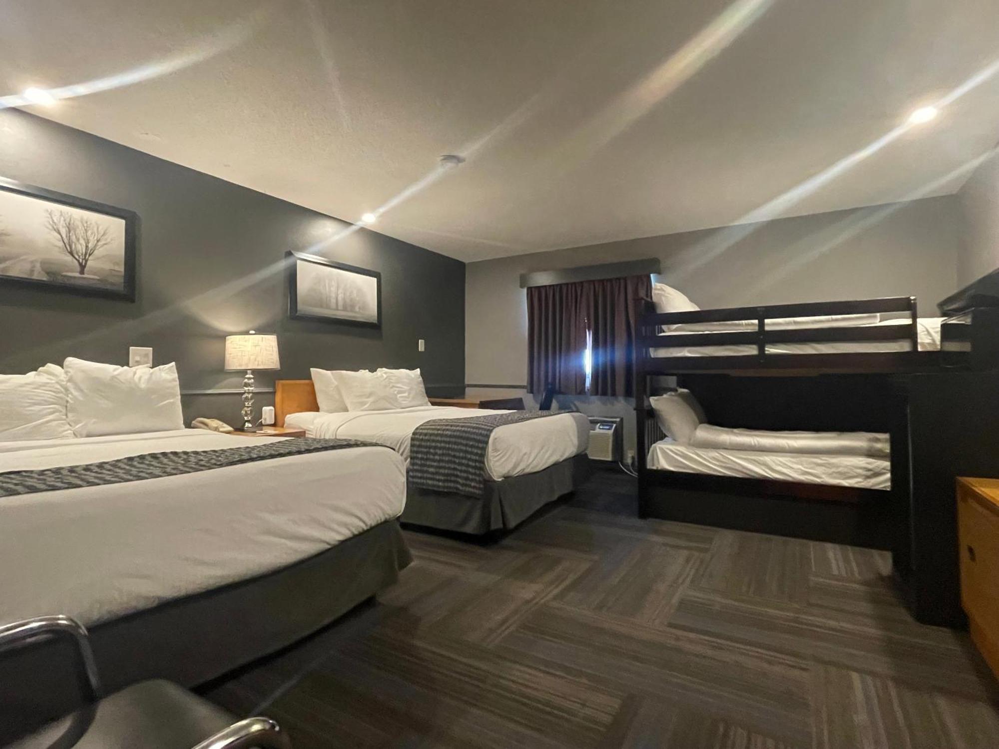Travelodge By Wyndham Brandon Eksteriør billede